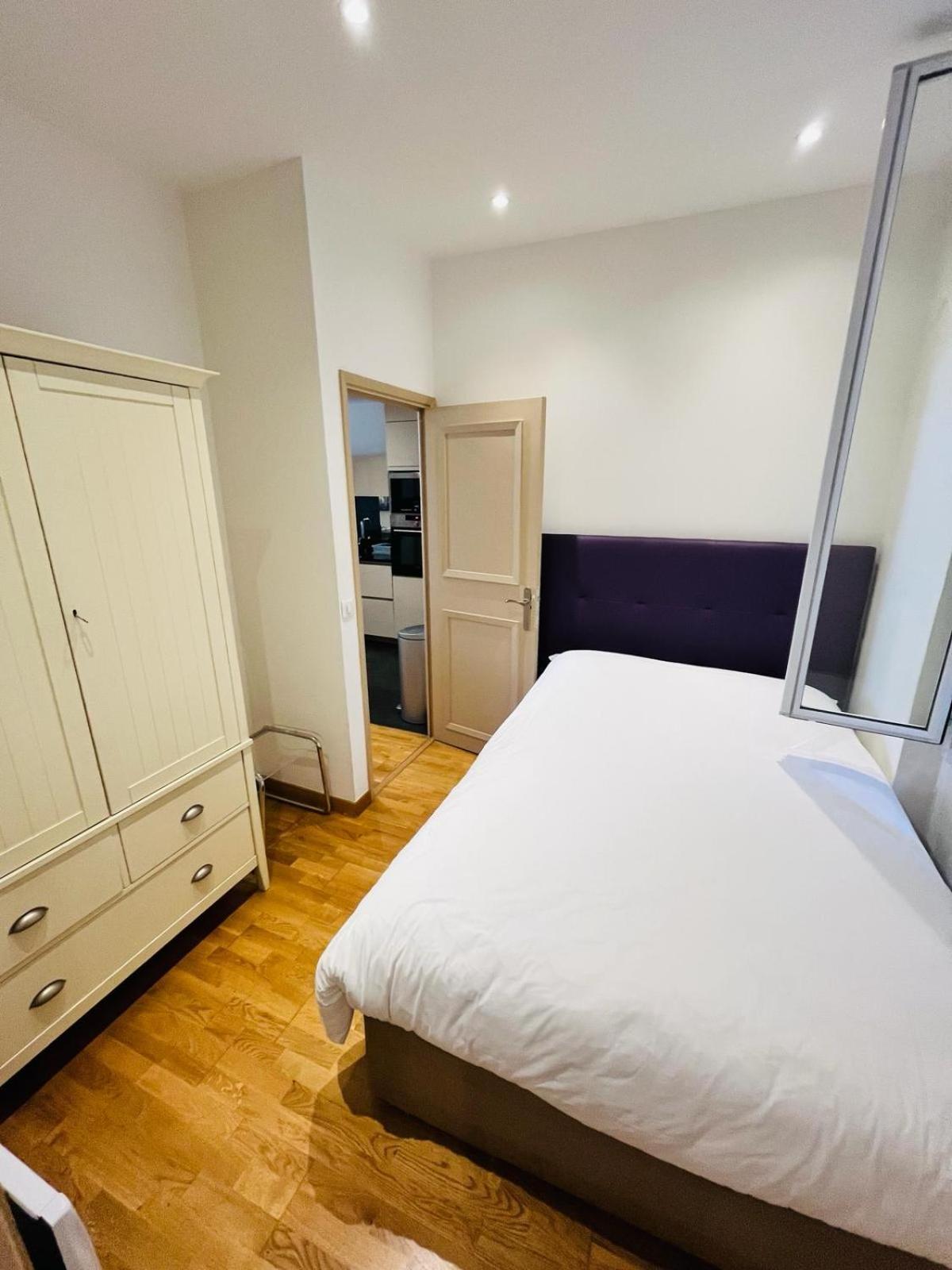 Apartmán Golden Triangle 2Br/2Ba Cannes Exteriér fotografie