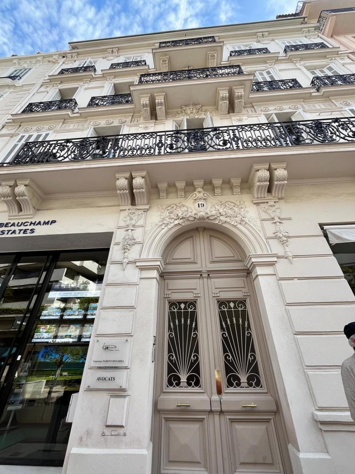 Apartmán Golden Triangle 2Br/2Ba Cannes Exteriér fotografie